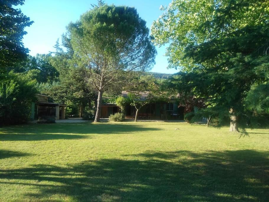 Lou Vergié maison provençale au pied du Luberon Villa Saint-Martin-de-Castillon Exterior foto