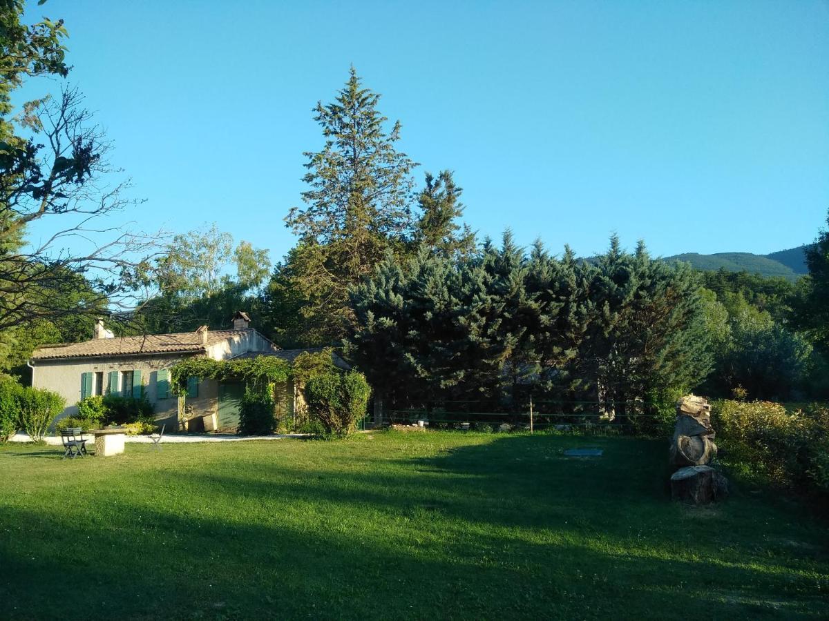 Lou Vergié maison provençale au pied du Luberon Villa Saint-Martin-de-Castillon Exterior foto